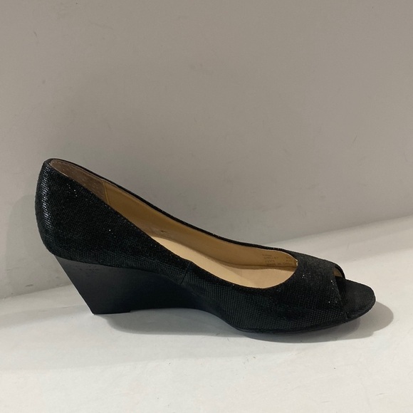 Calvin Klein Women's Black Shiny Peep Toe Slip On Wedge Pumps Size 6 - Picture 1 of 8